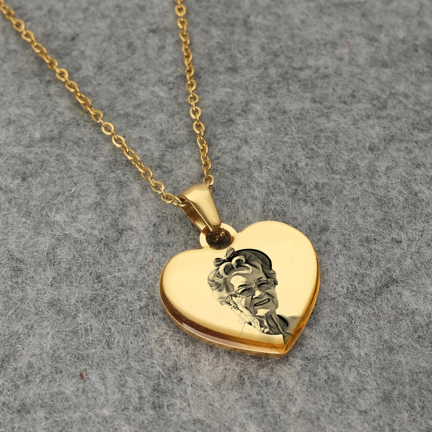 Engraved Photo Heart Necklace Chain Gold
