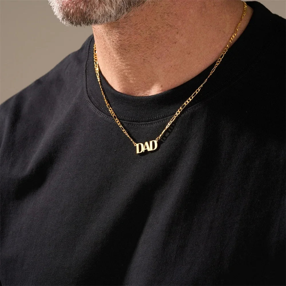 Figaro Name Necklace in Gold